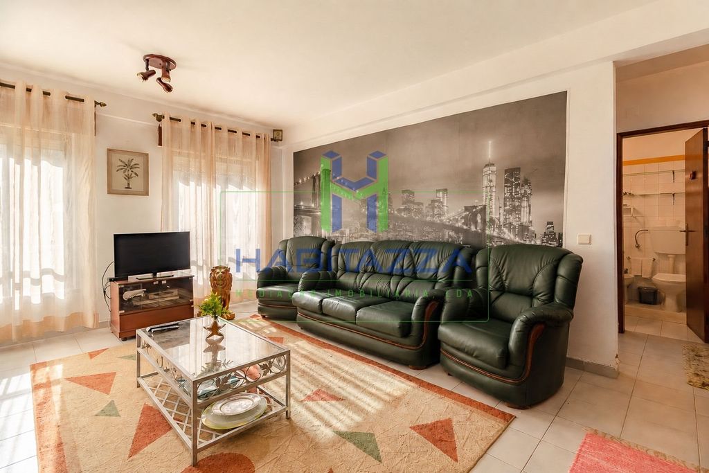 Property photo 1 of 19 3 Bedroom Apartment For Sale, In Central Area Of Lagos