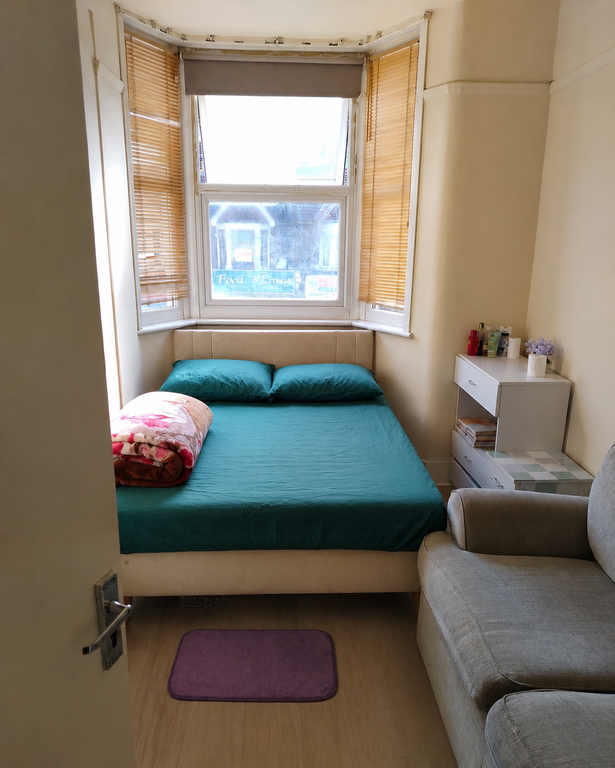 Property photo 1 of 5
