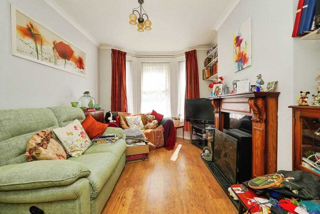 Property photo 3 of 15 Pbox-Img.Jpg