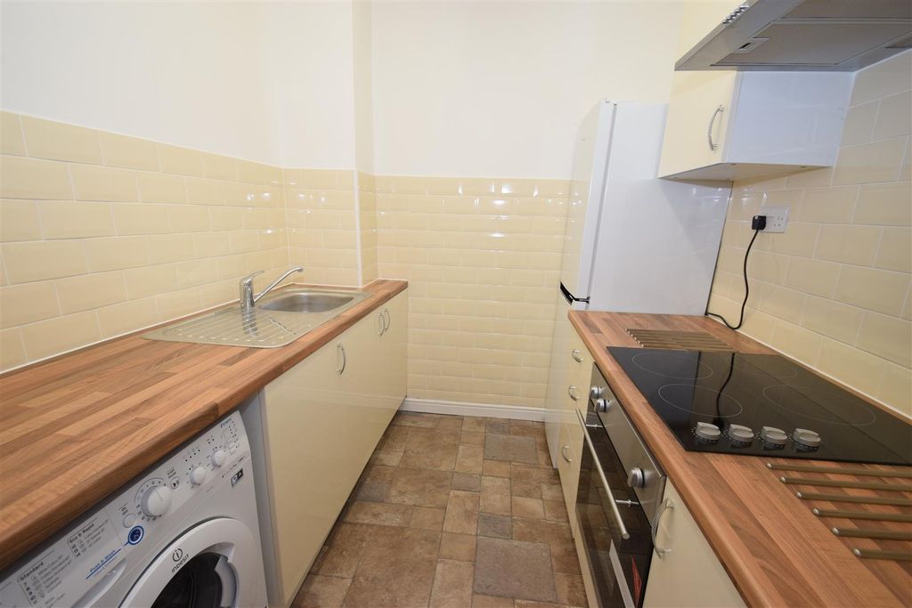 Property photo 2 of 3