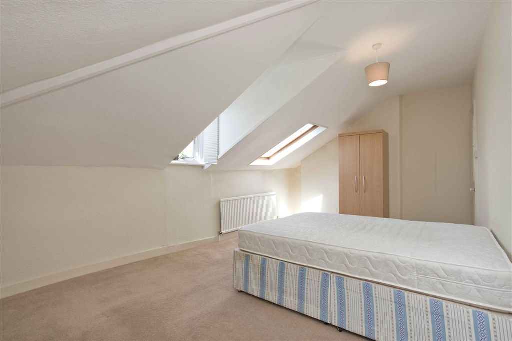 Property photo 3 of 15 Picture No. 25