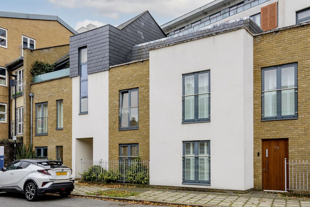 Property photo 1 of 5 (Main)