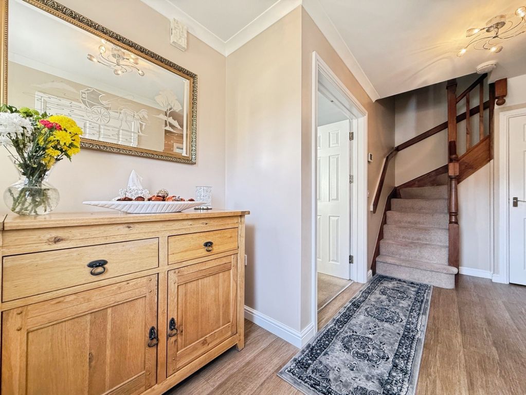 Property photo 3 of 38 4989745