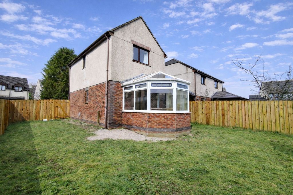 Property photo 2 of 12 External