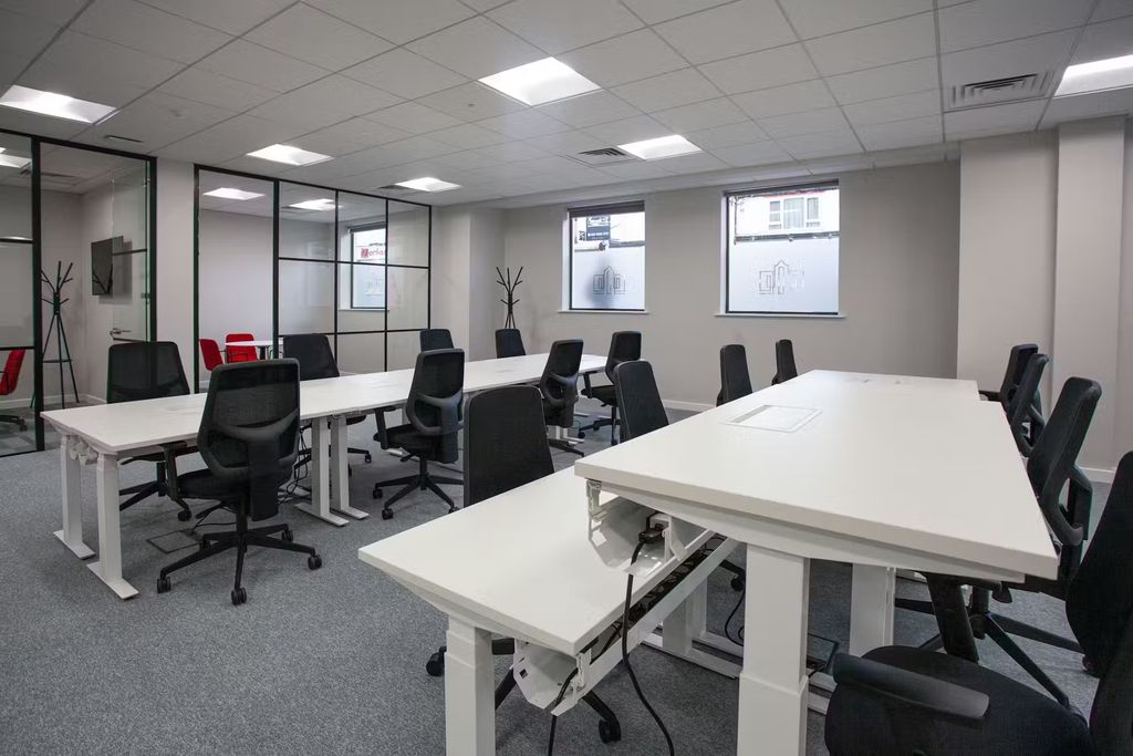 Property photo 1 of 9 Office