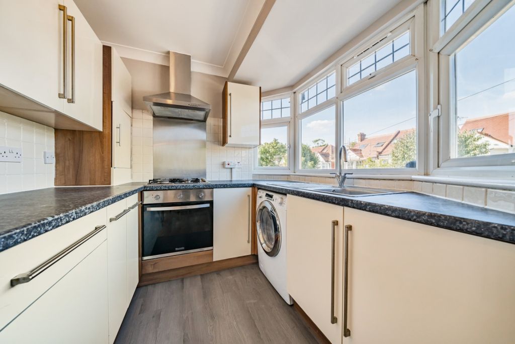 Property photo 3 of 7 1036893 (4)