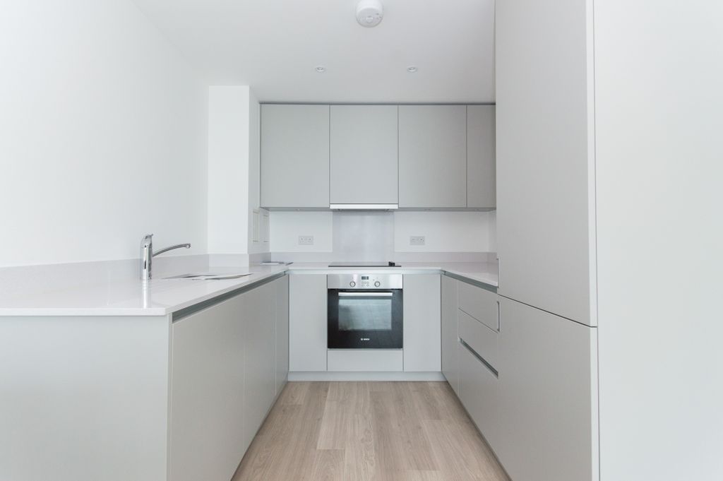Property photo 2 of 5 Kitchen