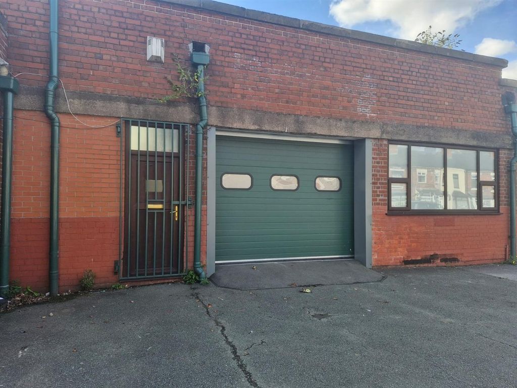 Property photo 1 of 4
