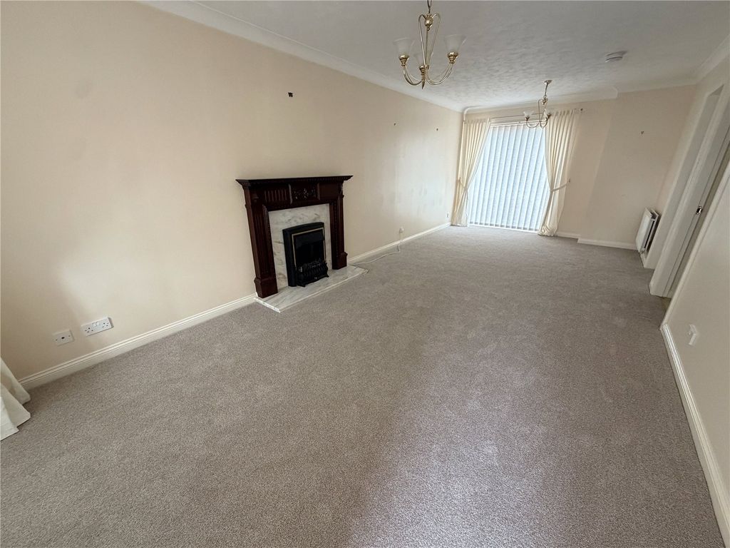 Property photo 3 of 19 Picture No. 27