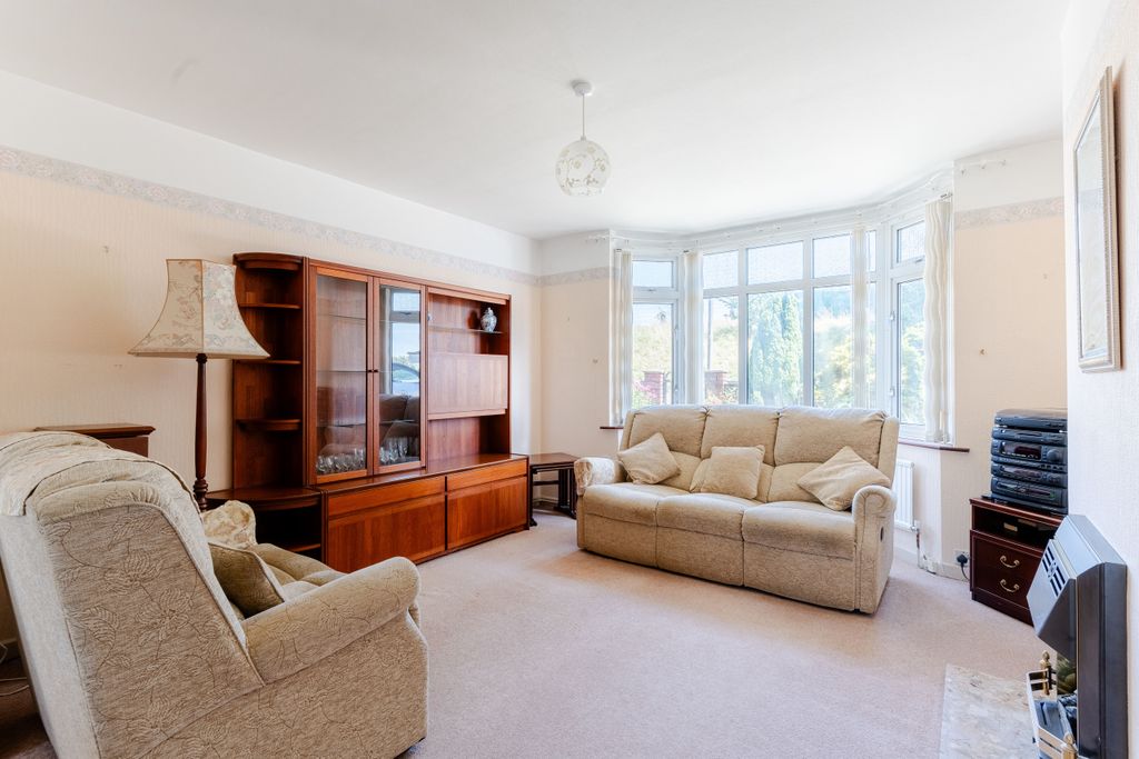 Property photo 2 of 15 2