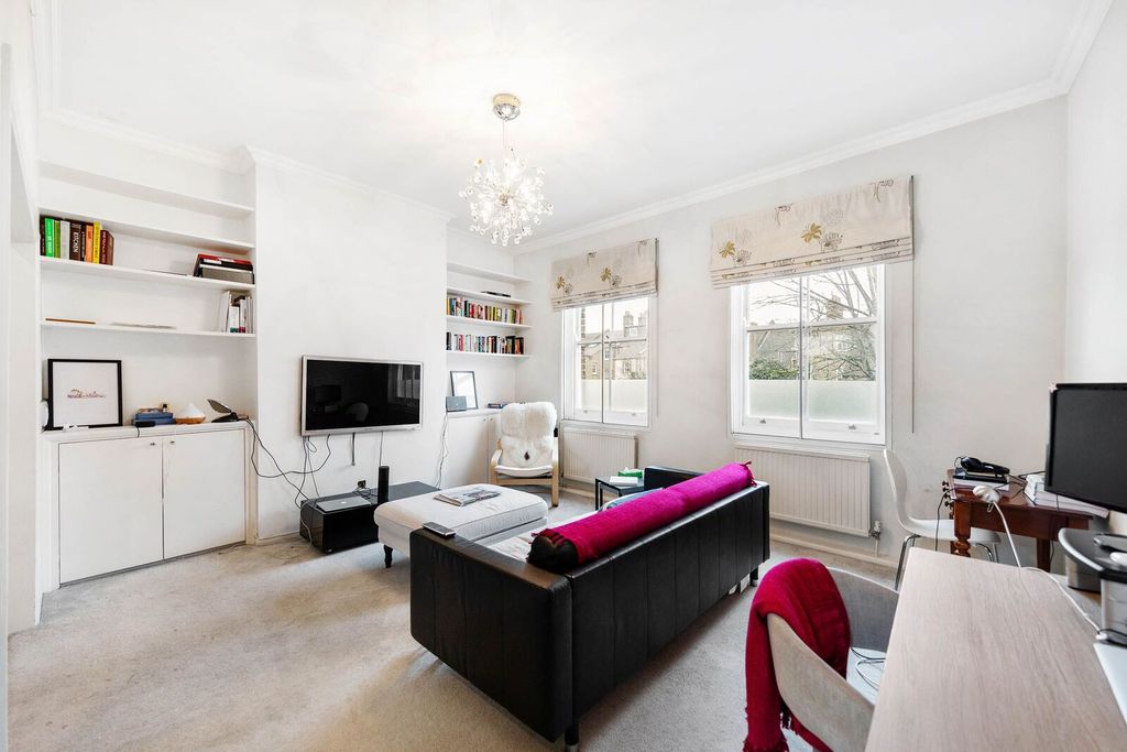 Property photo 2 of 11
