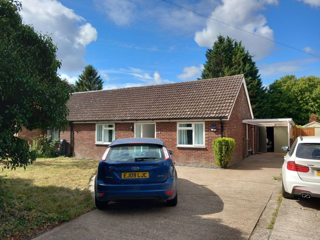 Property photo 1 of 12