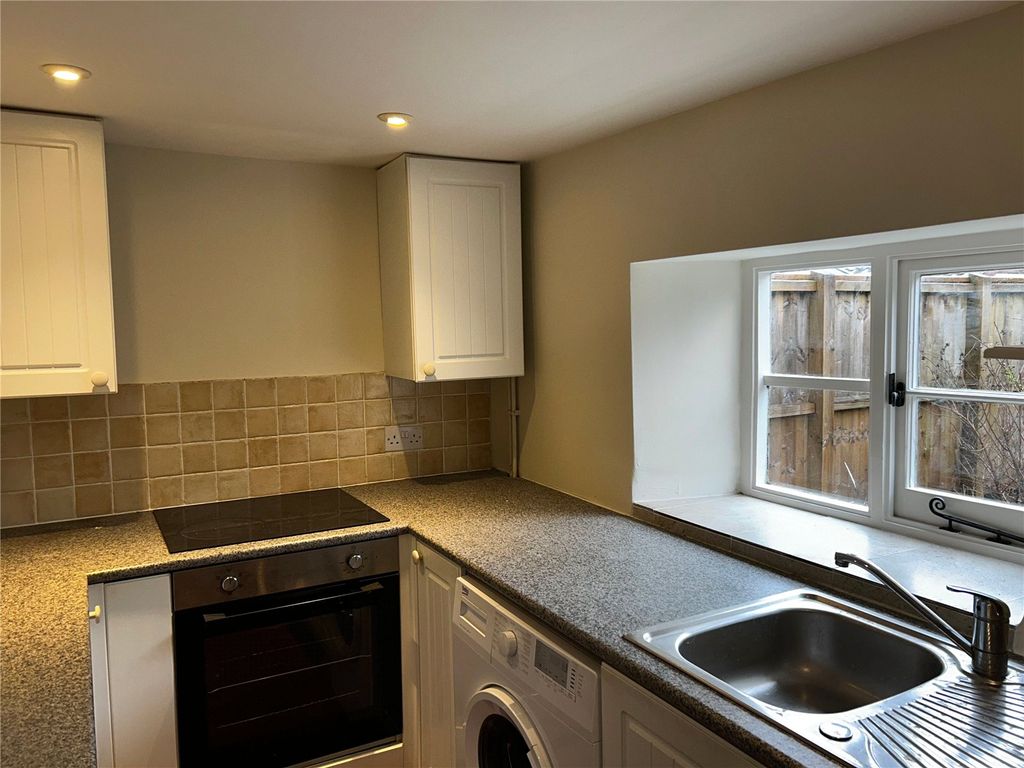 Property photo 3 of 10 Picture No. 06