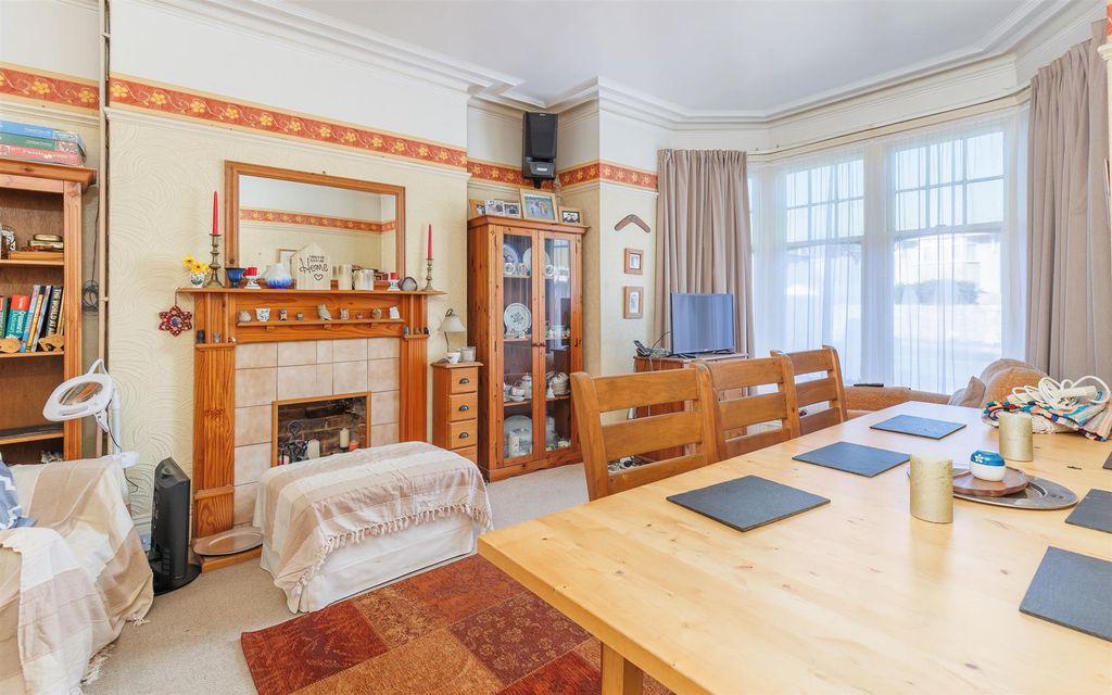 Property photo 2 of 27 6.Jpg