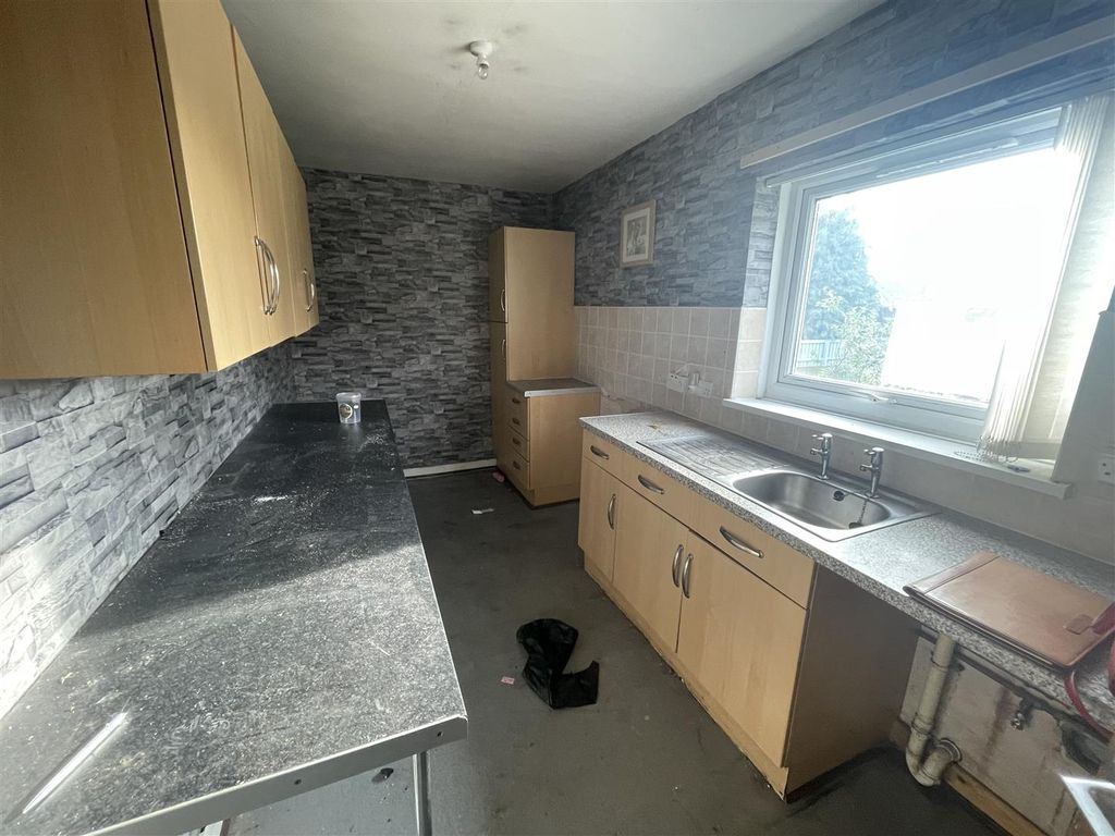 Property photo 3 of 8 46 Wear 3.Jpg