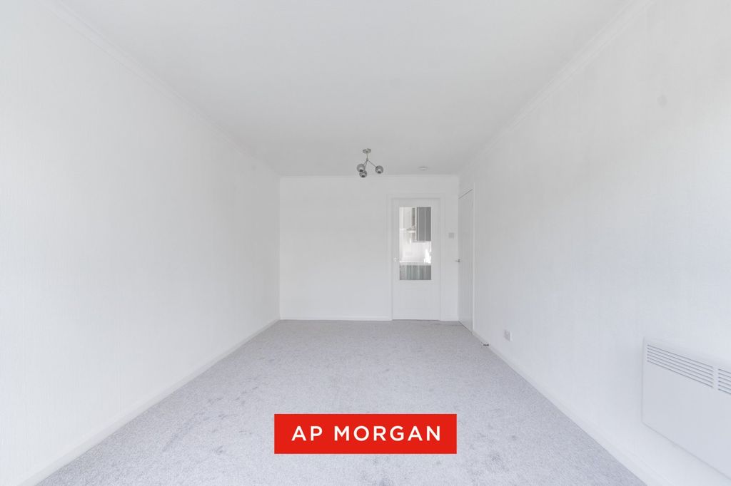 Property photo 3 of 10 Picture No. 04