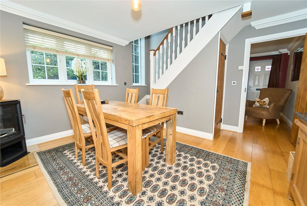 Property photo 3 of 27 Picture No. 24