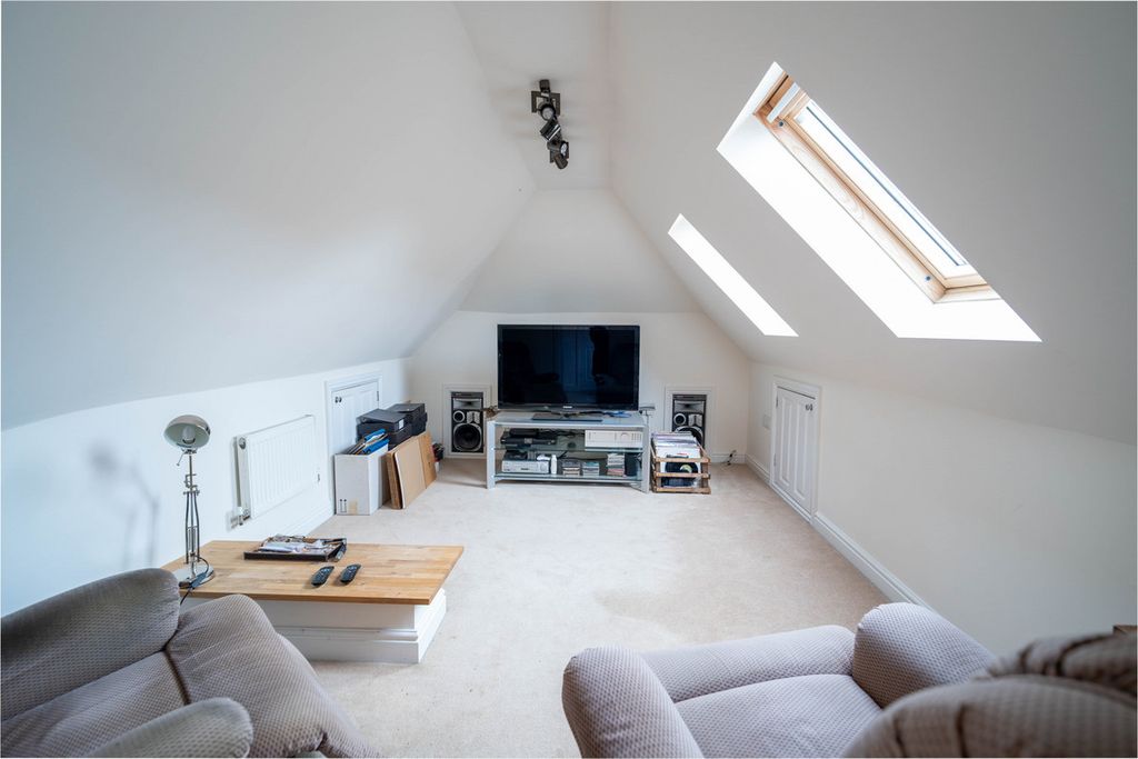 Additional image 25 of 5 bed detached house for saleThree Bridges Road, Crawley RH10