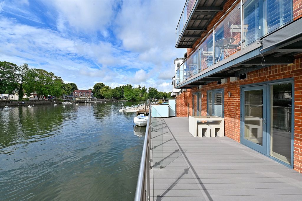 Property photo 1 of 11 Terrace View