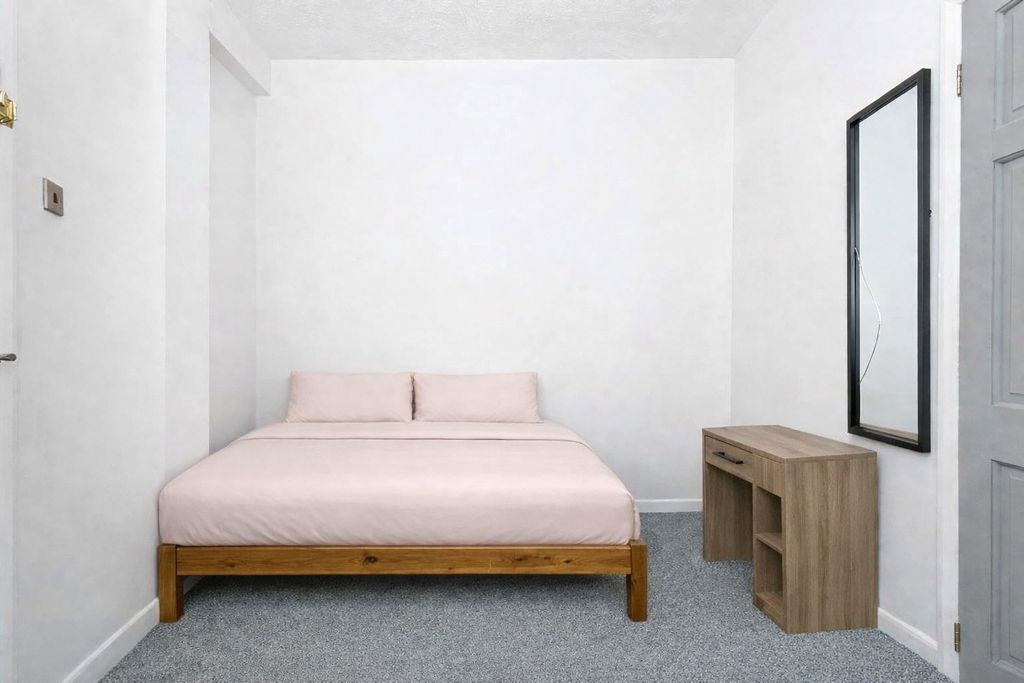 Property photo 1 of 7 Room 1