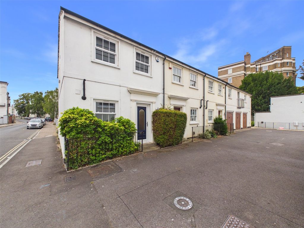 Property photo 1 of 18 Picture No. 11