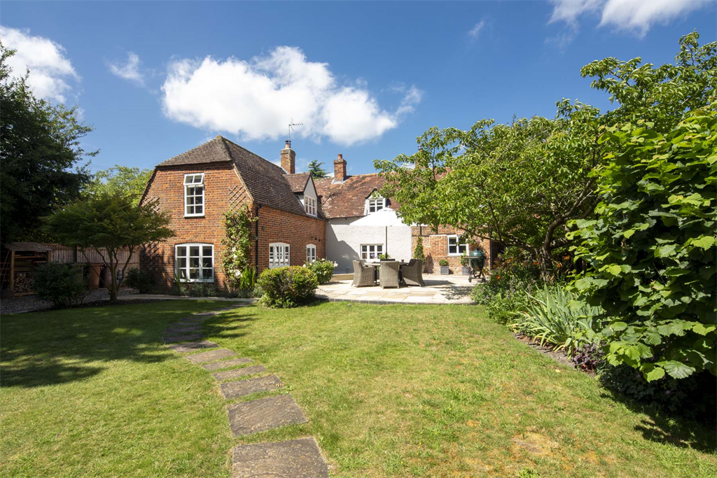 Property photo 3 of 39