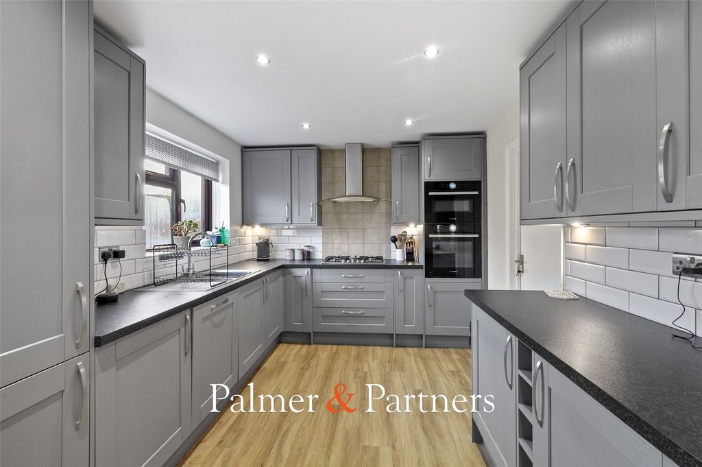 Property photo 2 of 25 Picture No. 03