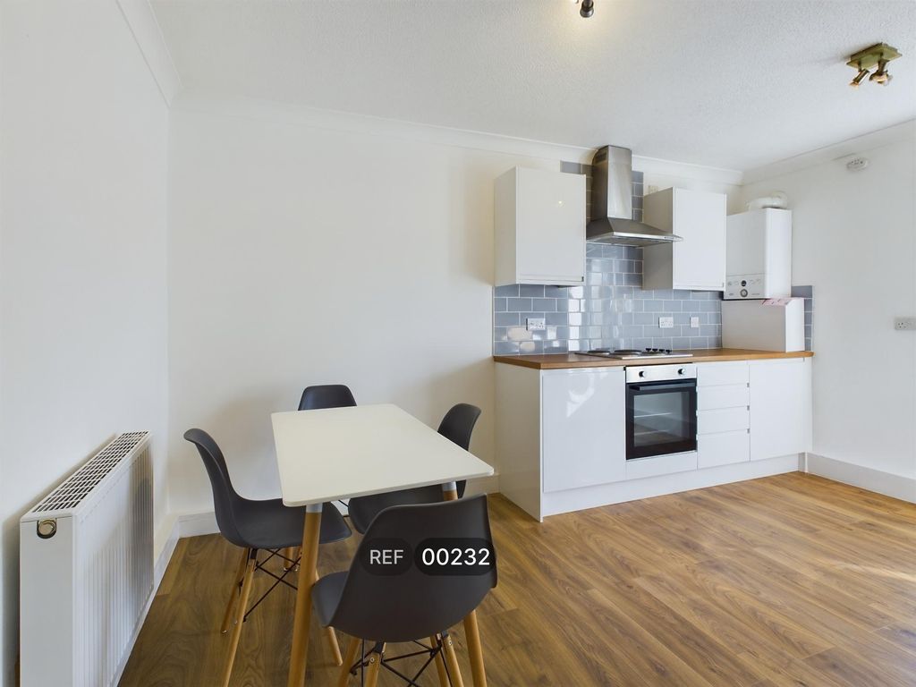 Property photo 1 of 14 Kitchen