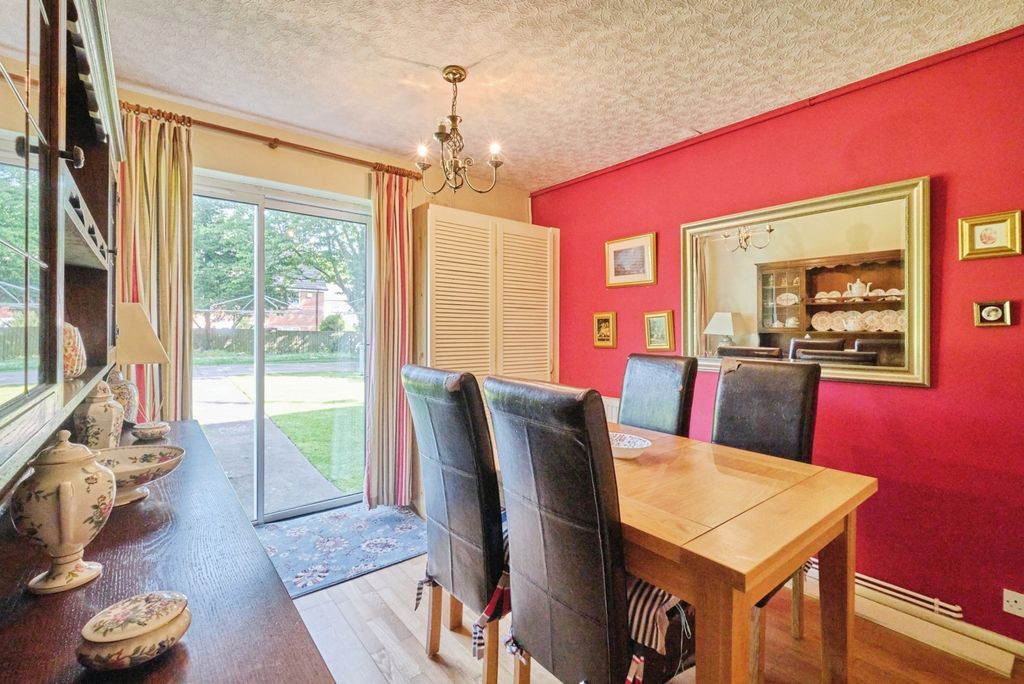 Property photo 3 of 13 Dining Room/ Bed 2