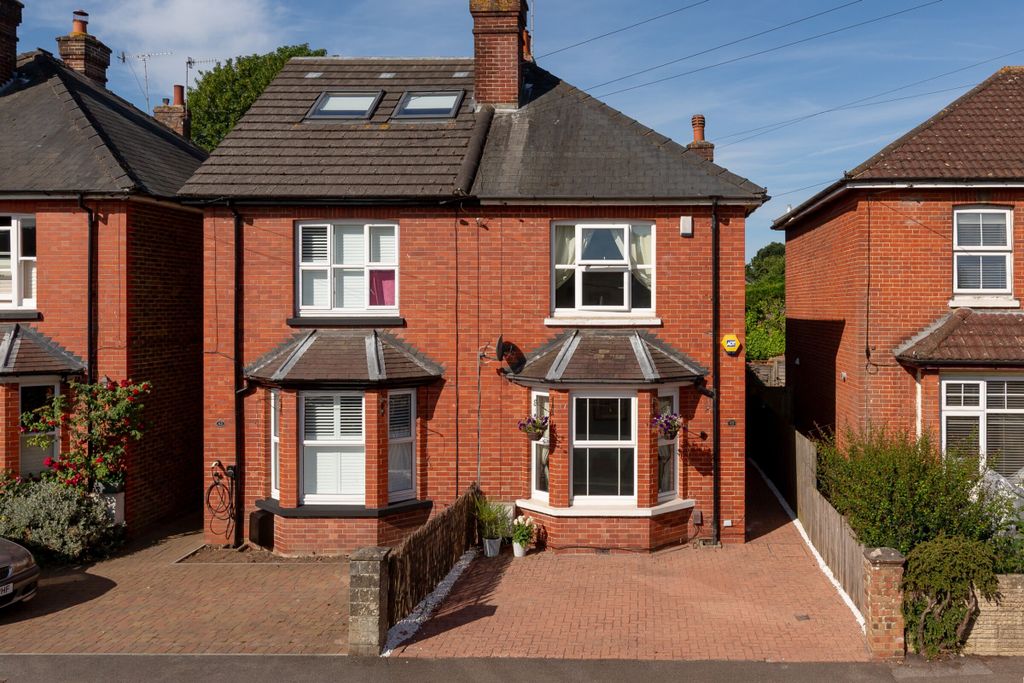 Property photo 1 of 15 Picture No. 01