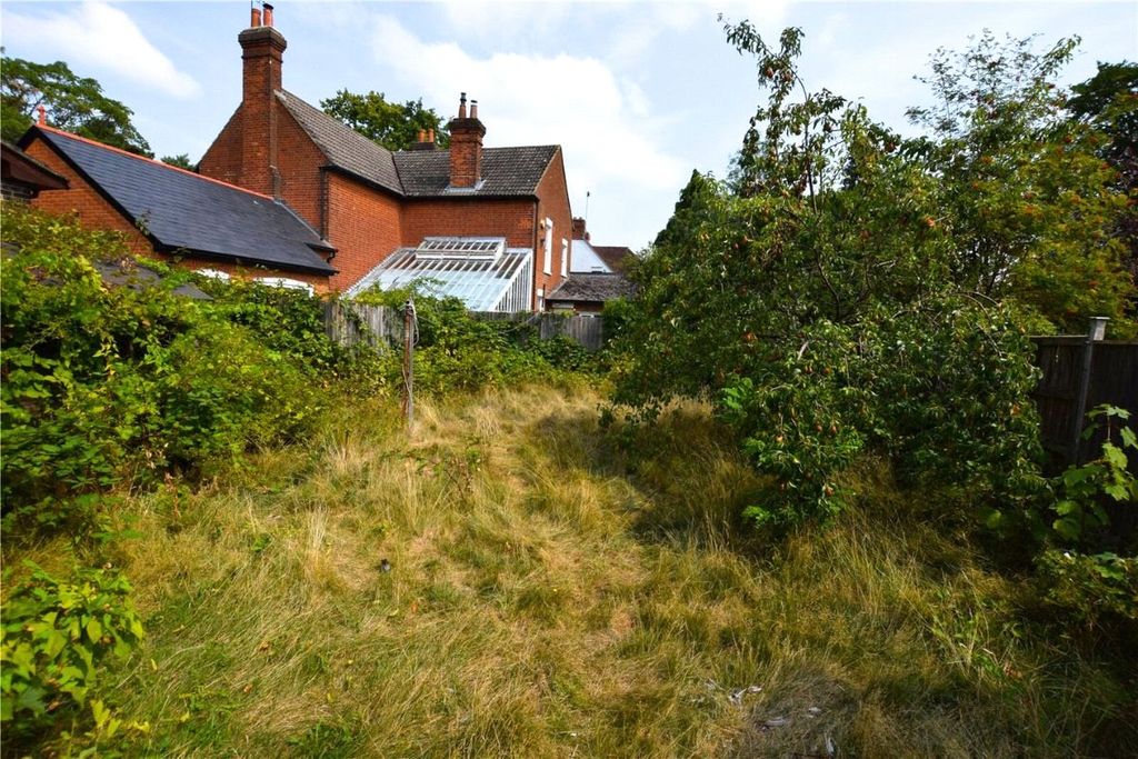 Property photo 2 of 14 Picture No. 27