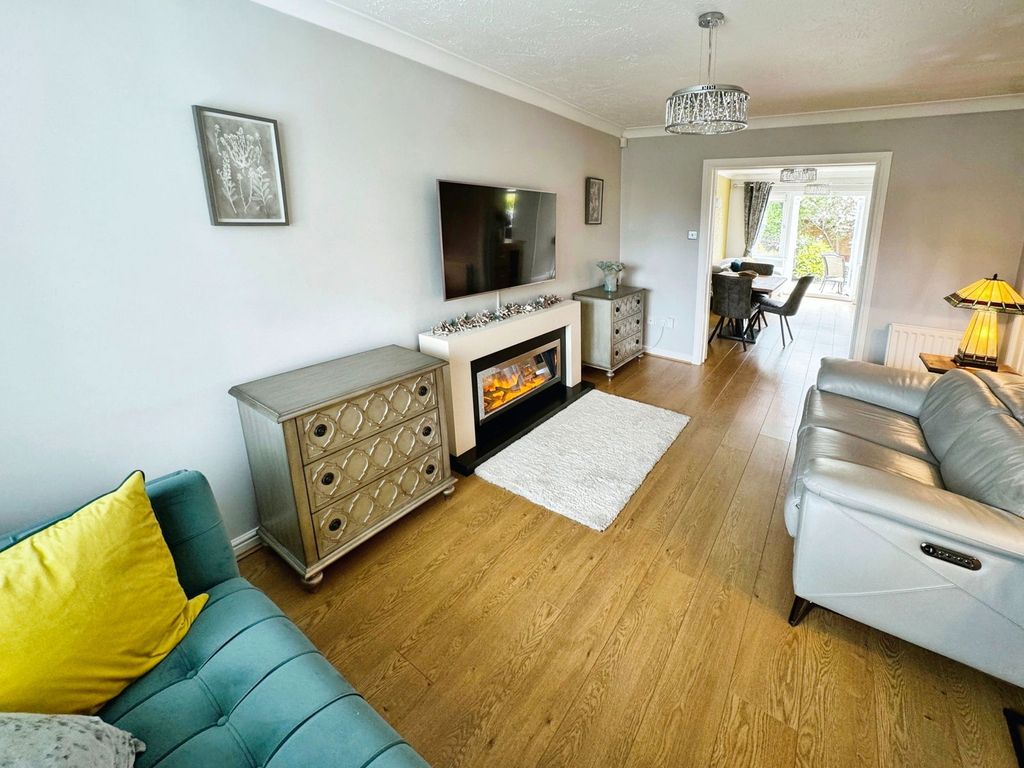 Property photo 3 of 24