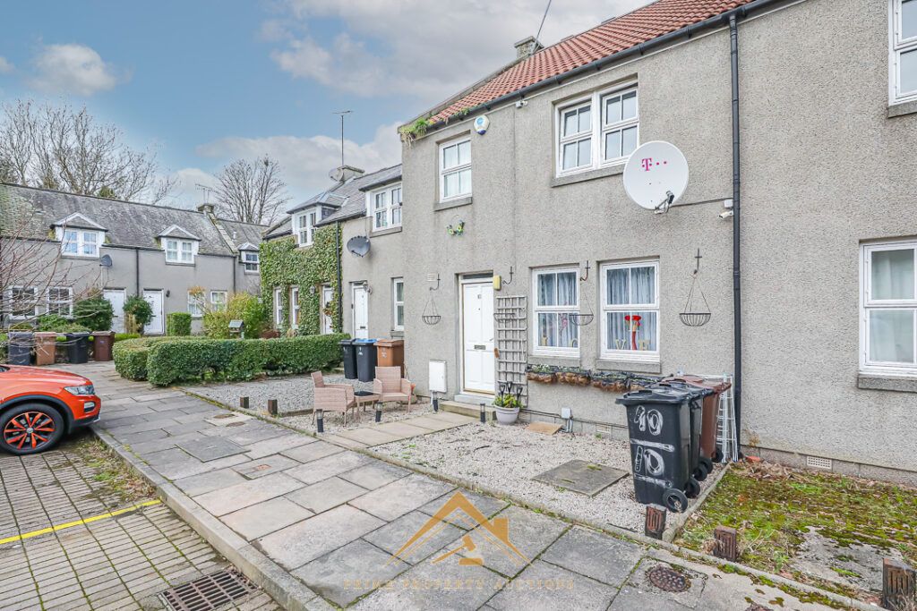 Property photo 1 of 28