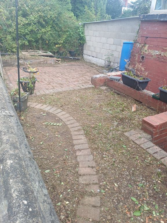 Property photo 2 of 11