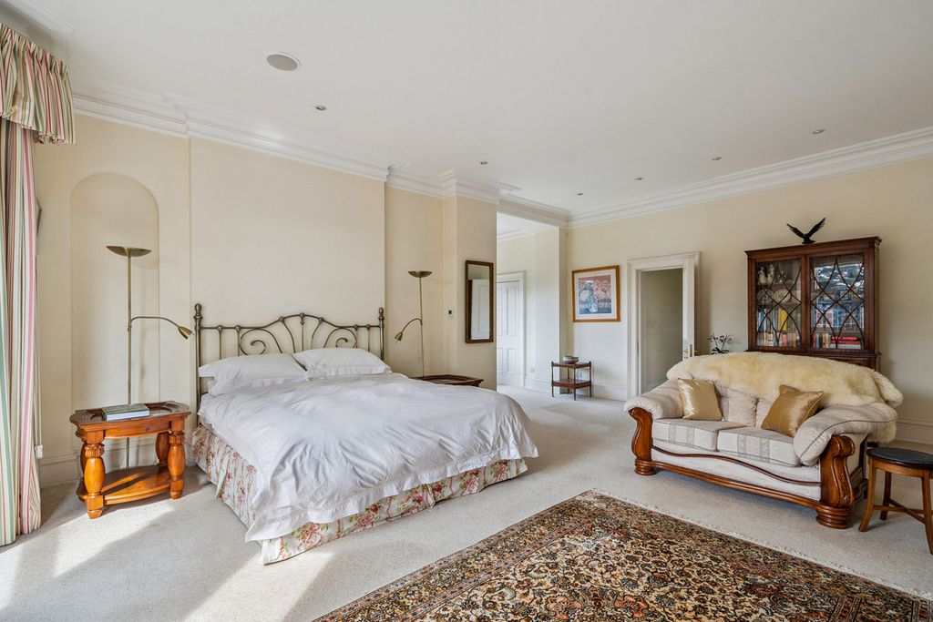Additional image 18 of 8 bed detached house for saleLubbock Road, Chislehurst BR7