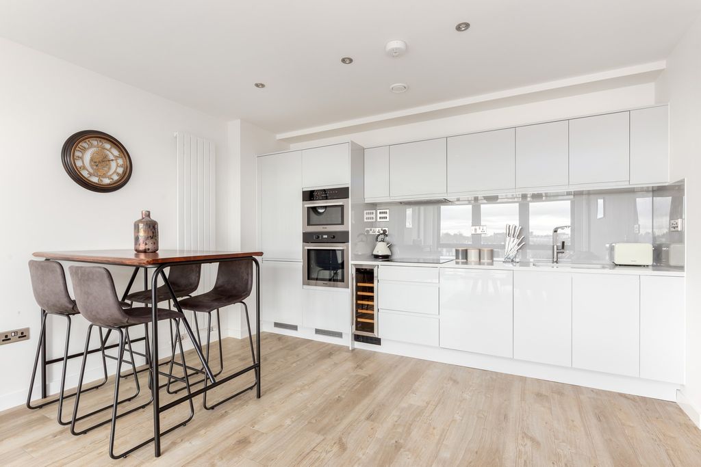 Property photo 2 of 23 Kitchen