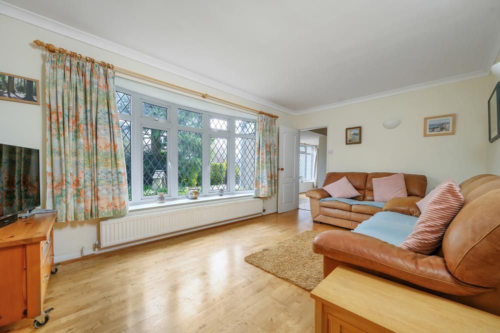 Property photo 3 of 21 Sitting Room