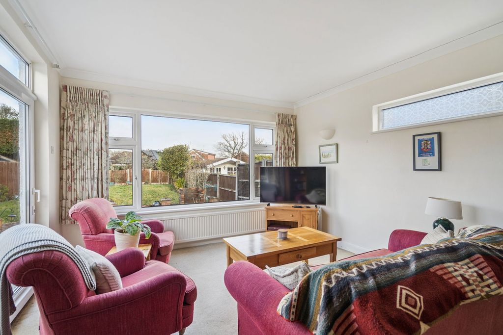 Property photo 2 of 12