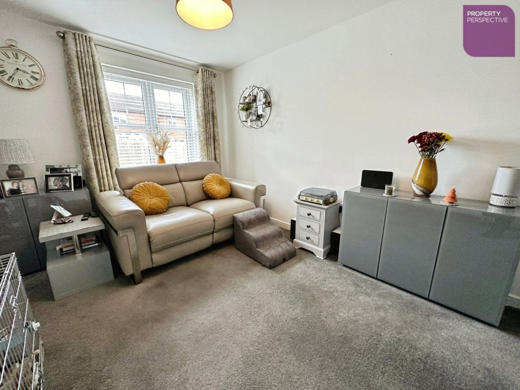 Property photo 3 of 15 Pbox-Img.Jpg