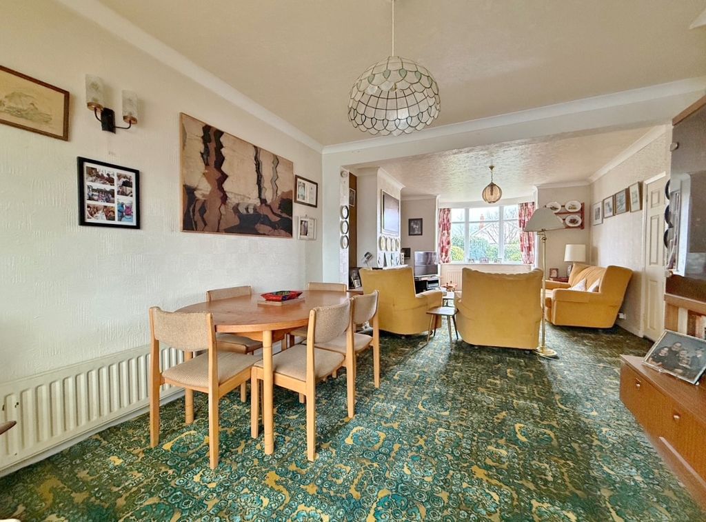 Property photo 3 of 25