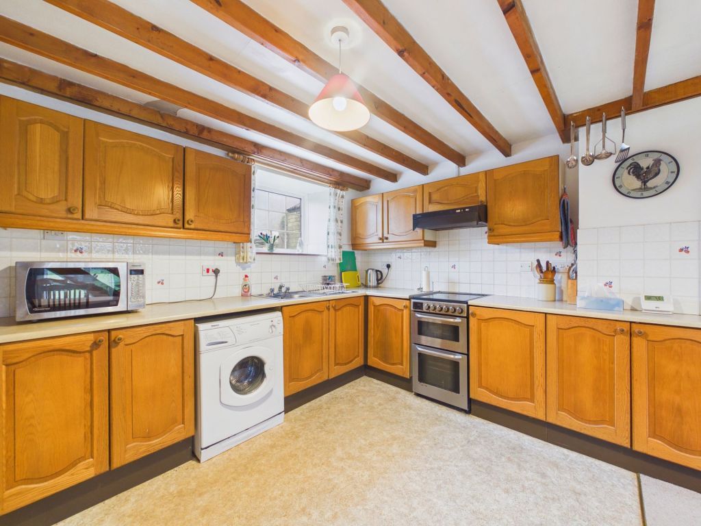 Property photo 2 of 20