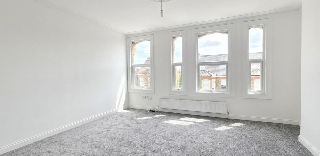 Property photo 3 of 10 6.Png