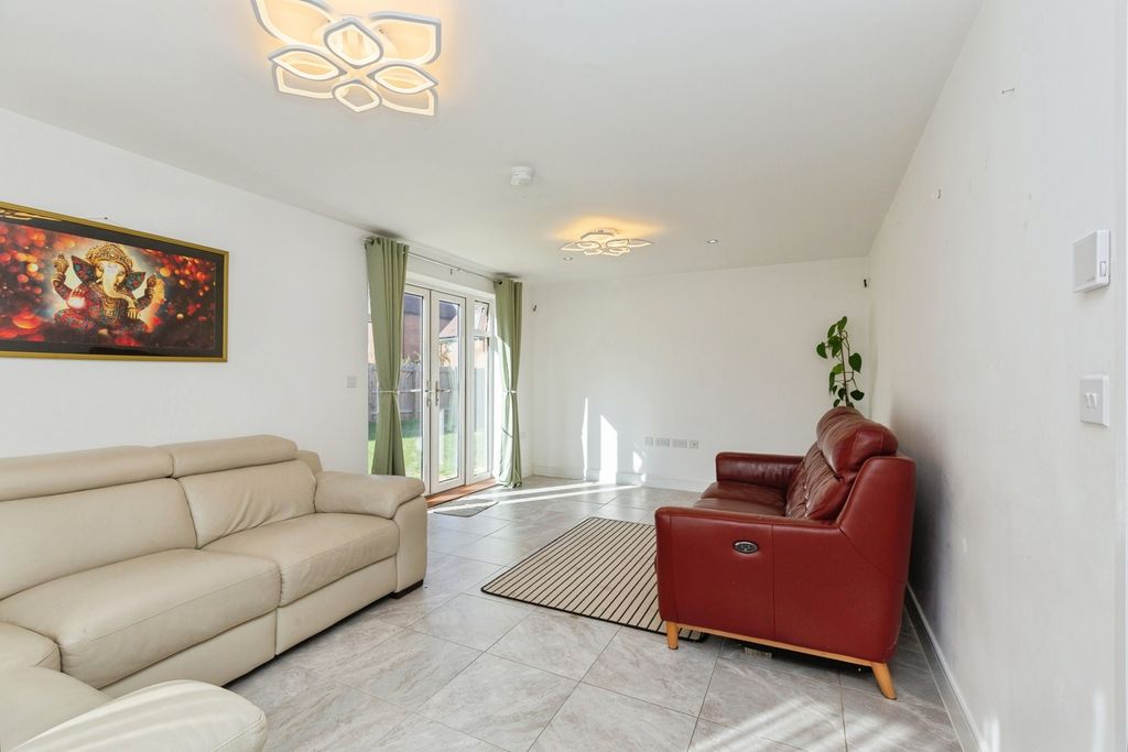 Property photo 2 of 38 Reception Room