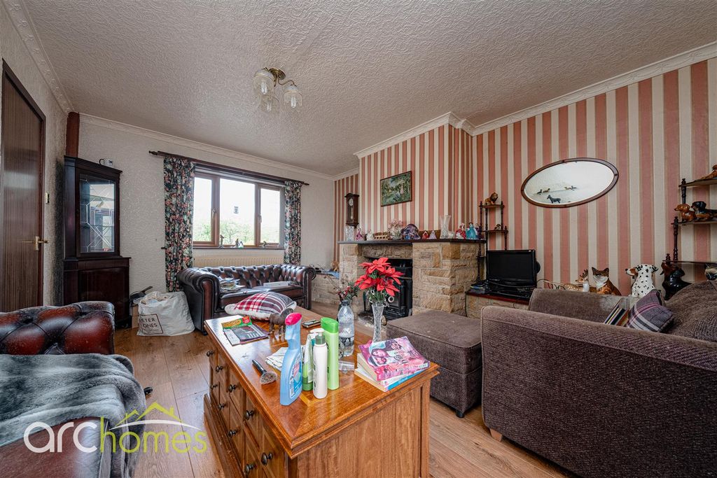 Property photo 2 of 13 Oxford-6.Jpg