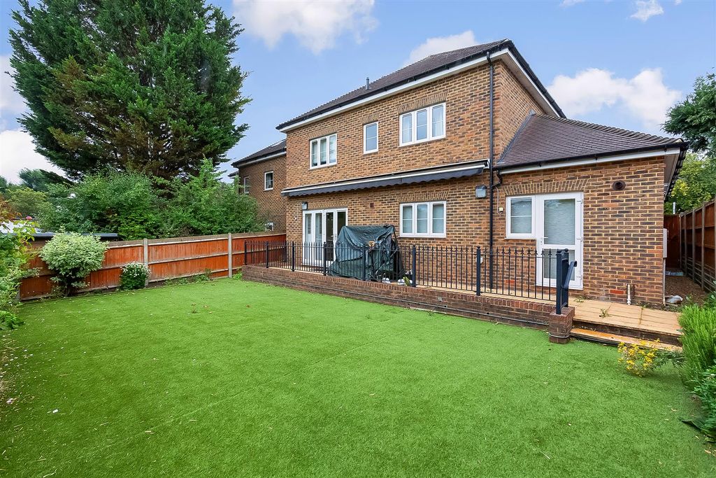 Property photo 3 of 21 R2A0633-1.Jpg