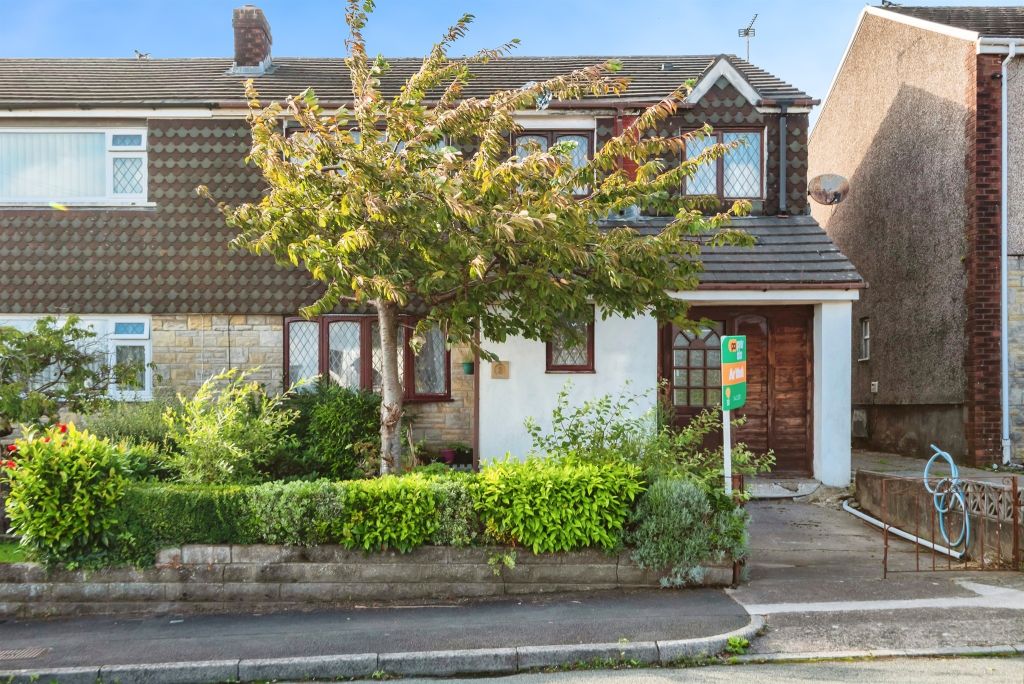 Property photo 1 of 18