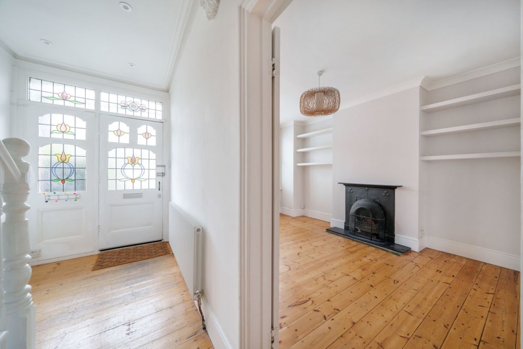 Property photo 2 of 15 960572 (2)
