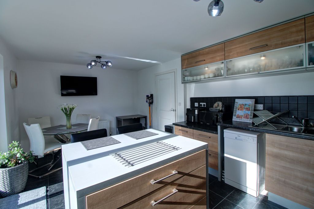 Property photo 3 of 15 Img_6394_5_6Natural