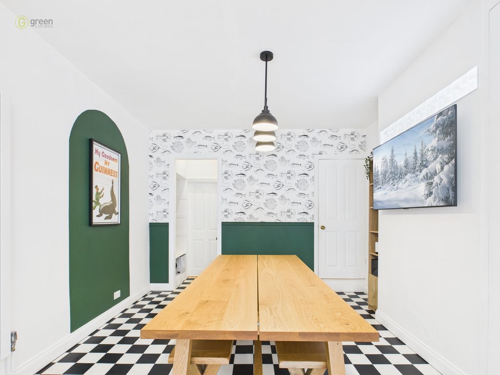 Property photo 3 of 45