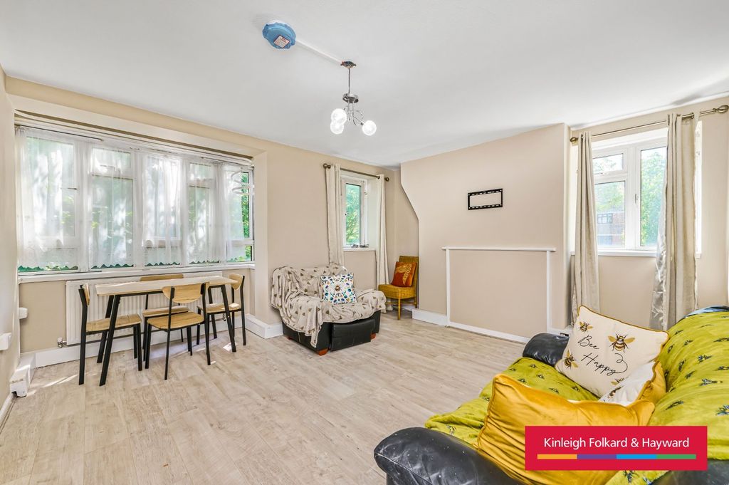 Property photo 1 of 21 Picture No. 06